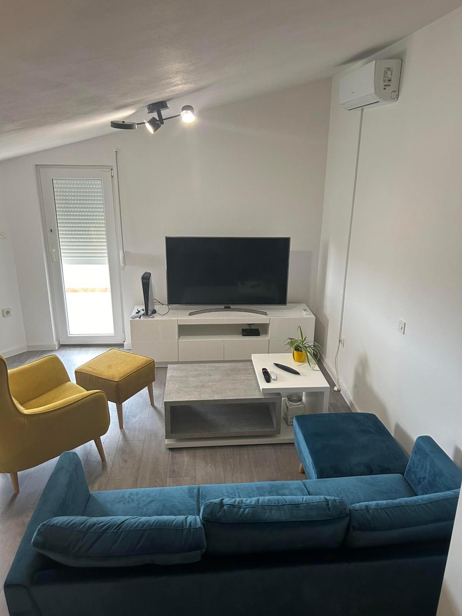Apartmani Natasa เวอร์ซาร์ ภายนอก รูปภาพ
