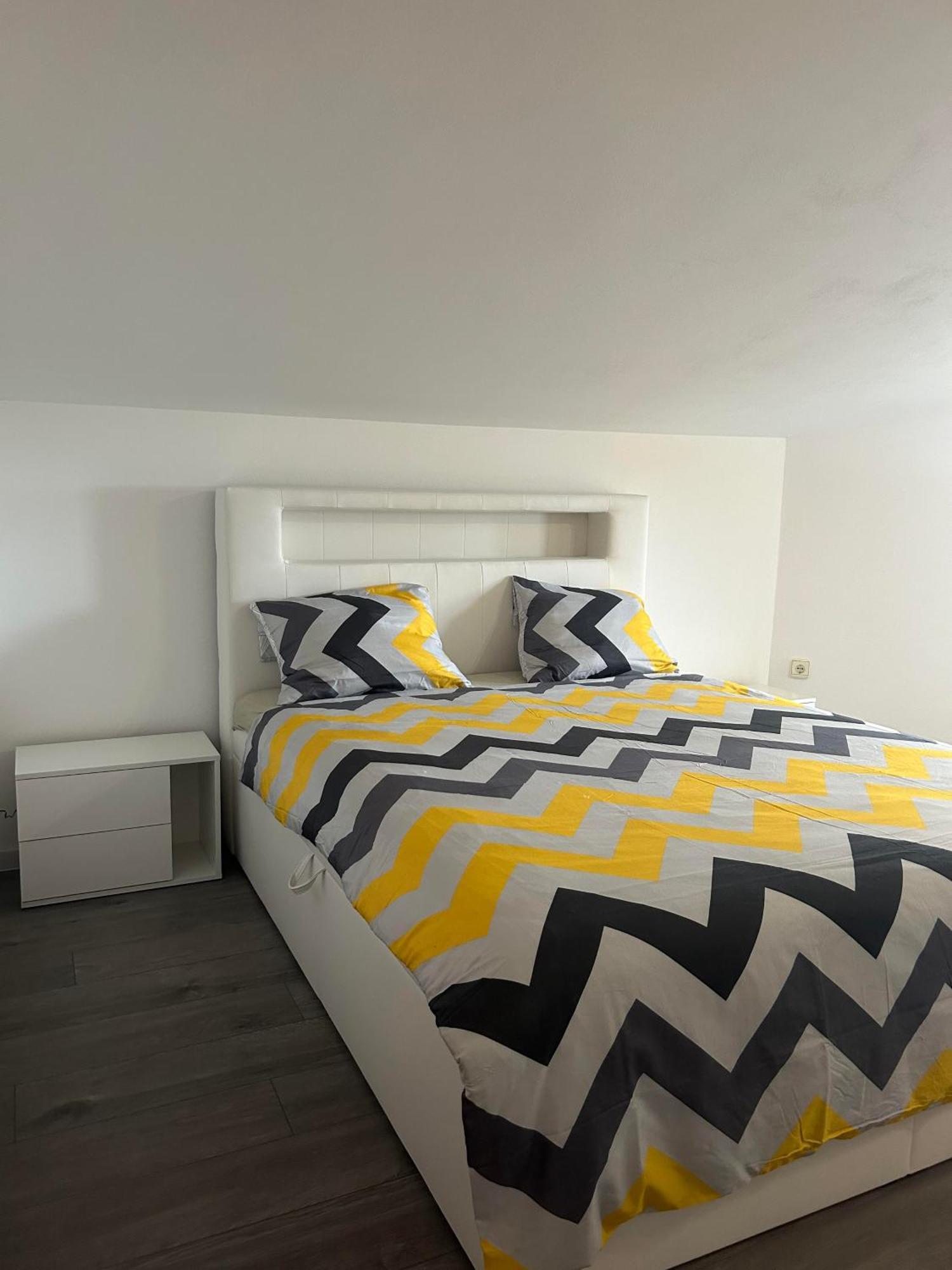 Apartmani Natasa เวอร์ซาร์ ภายนอก รูปภาพ