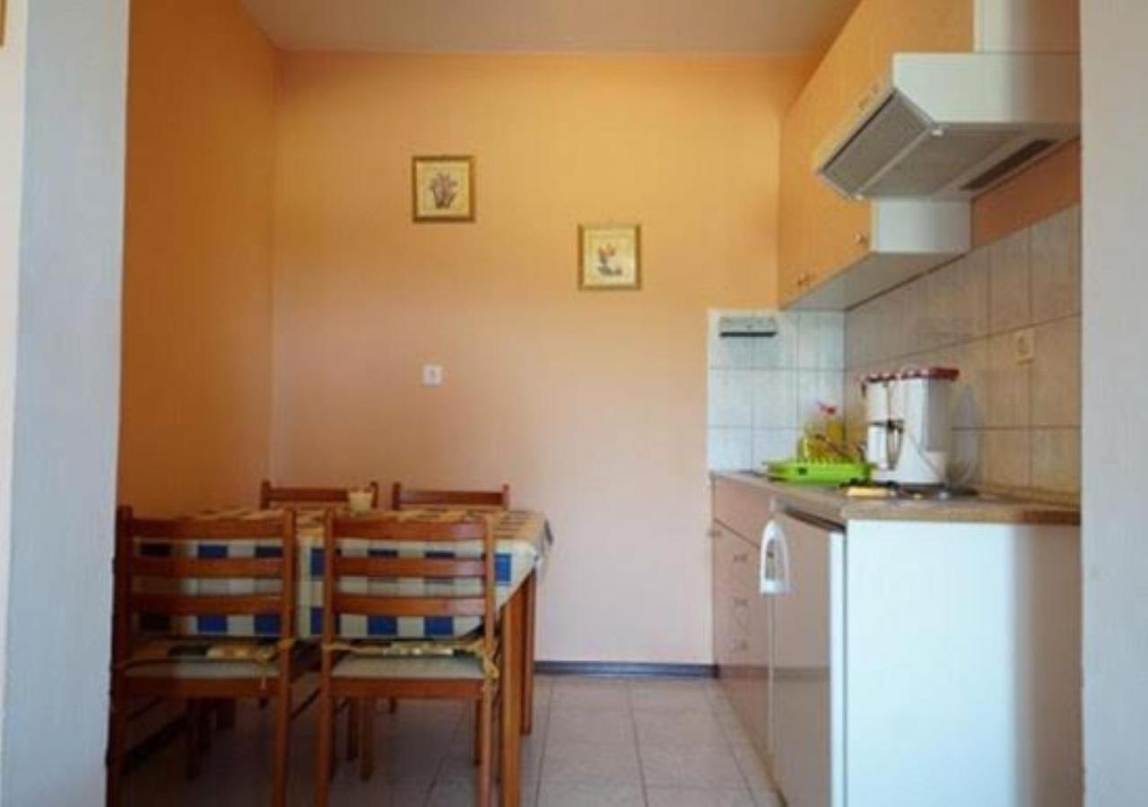 Apartmani Natasa เวอร์ซาร์ ภายนอก รูปภาพ
