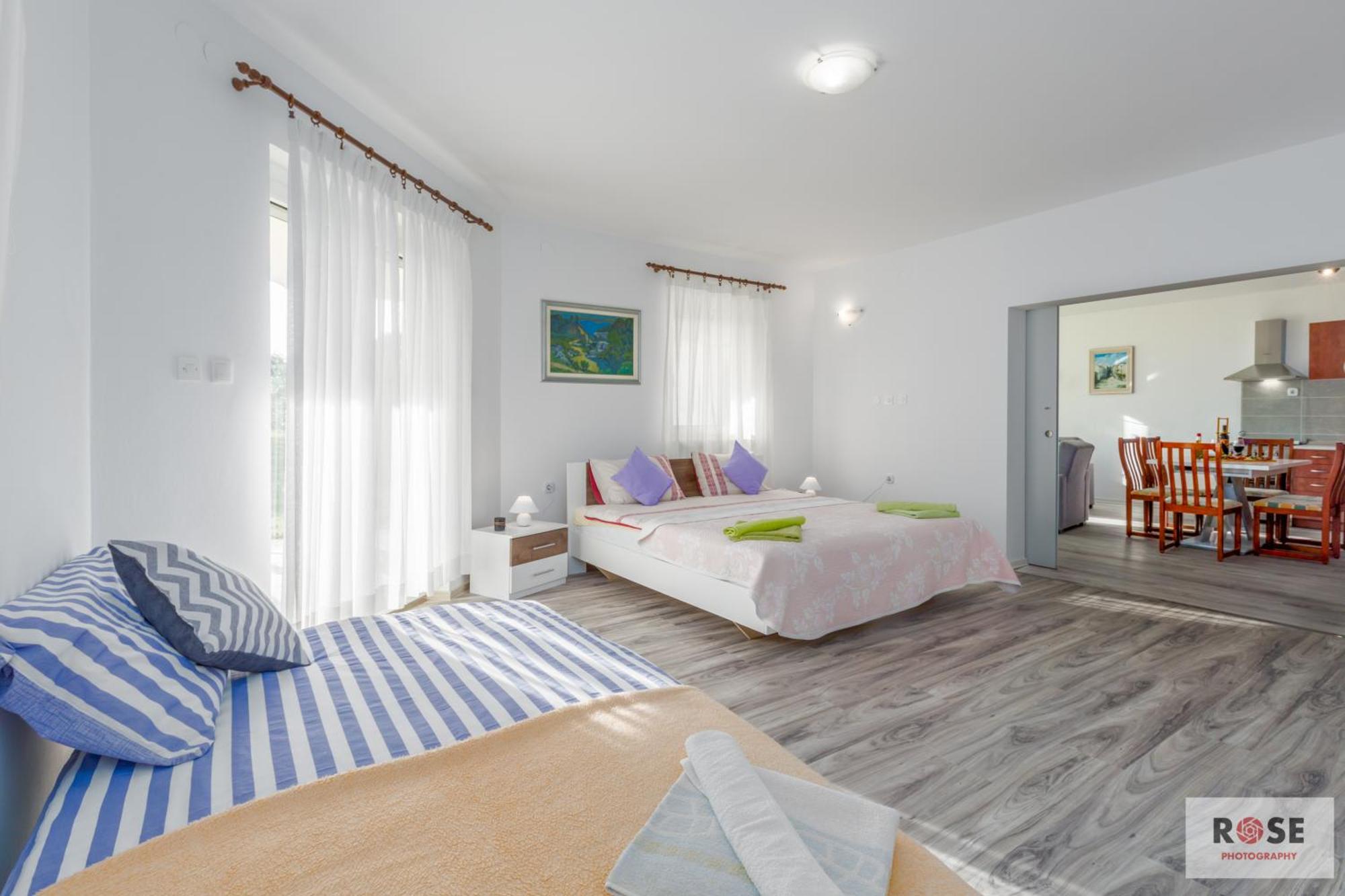 Apartmani Natasa เวอร์ซาร์ ภายนอก รูปภาพ